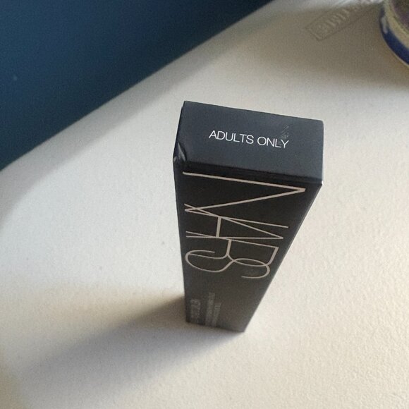 NARS Total Seduction Eyeshadow Stick in Adults Only matte apricot warm nude NEW - Picture 4 of 6